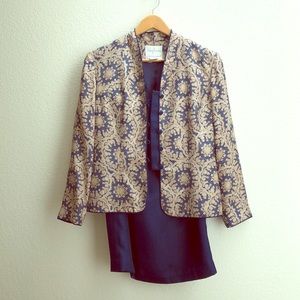 Adrianna Papell 2pc Silk Suit - 6P